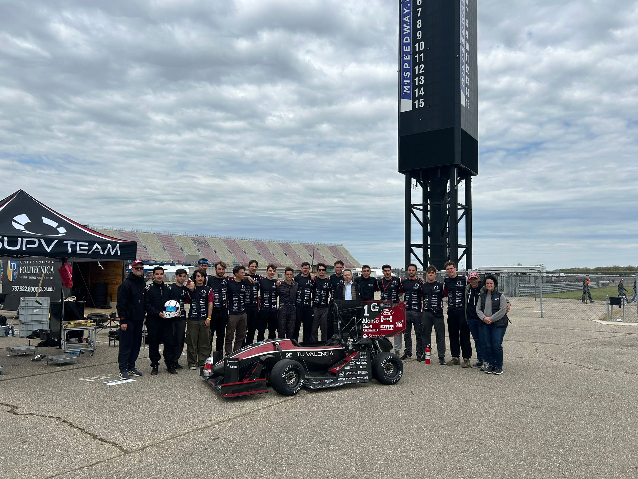 José Capilla acompaña en Michigan al equipo de Generación Espontánea de la UPV, vigente campeón de la Formula SAE