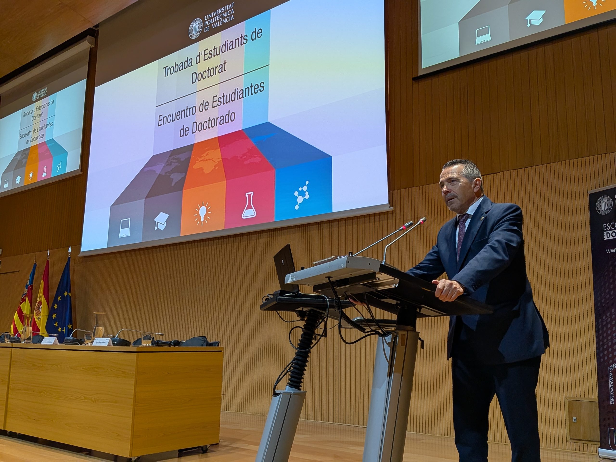 José Capilla destaca el crecimiento internacional y el potencial investigador de la UPV en el XI Encuentro de Estudiantes de Doctorado