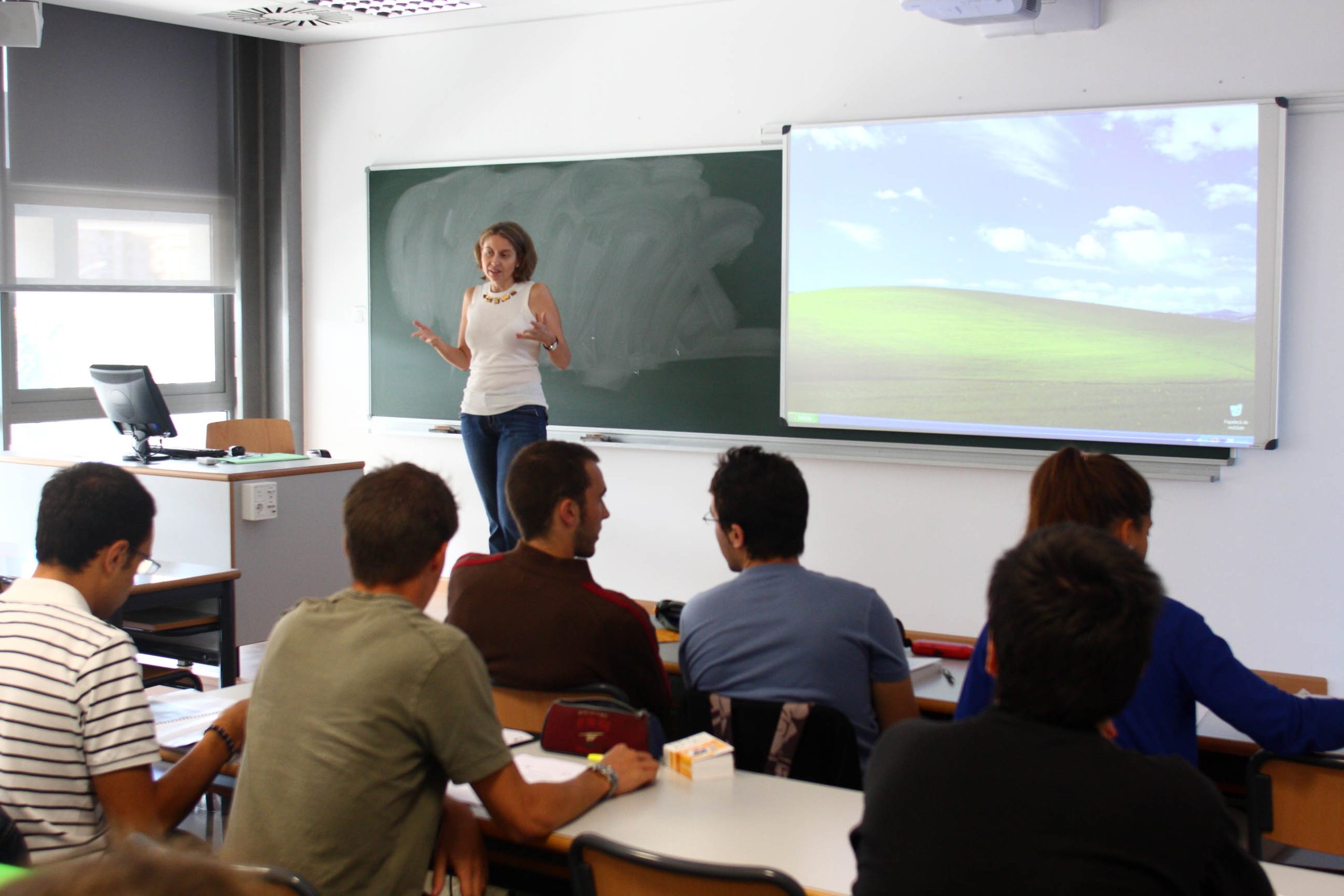 La UPV impulsarà l\'estabilització de la totalitat del seu professorat associat no indefinit