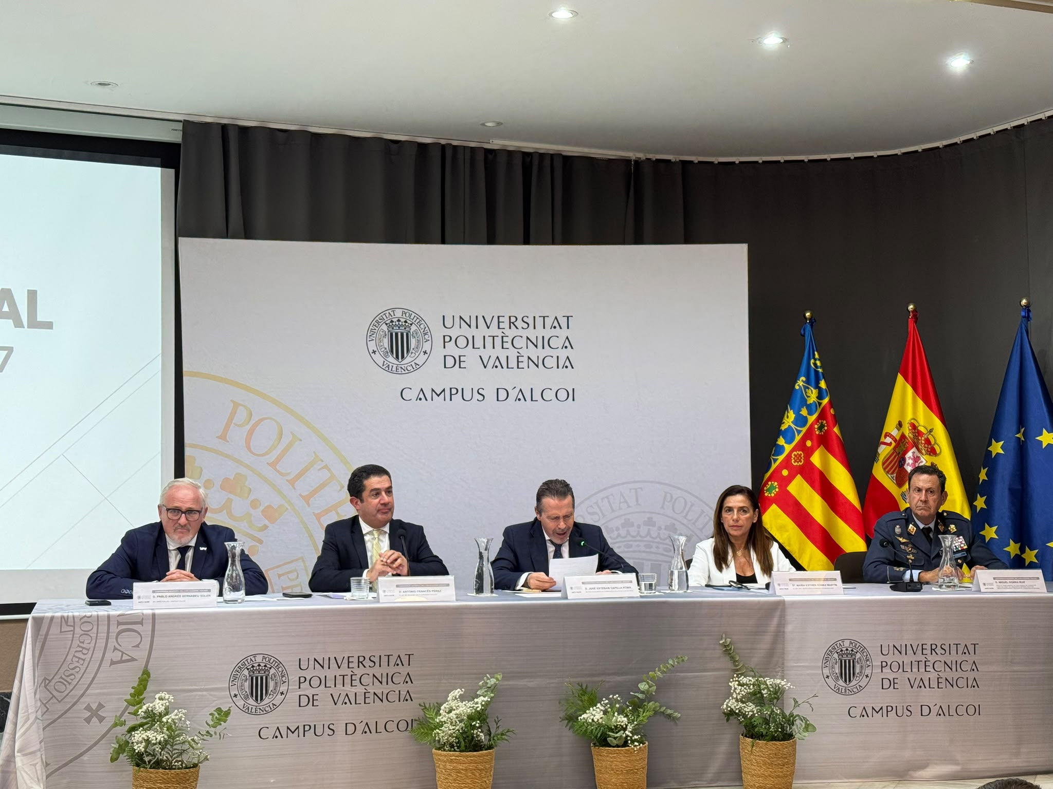 José Capilla: «Alcoi lleva casi dos siglos demostrando que conocimiento, industria y progreso pueden caminar juntos»