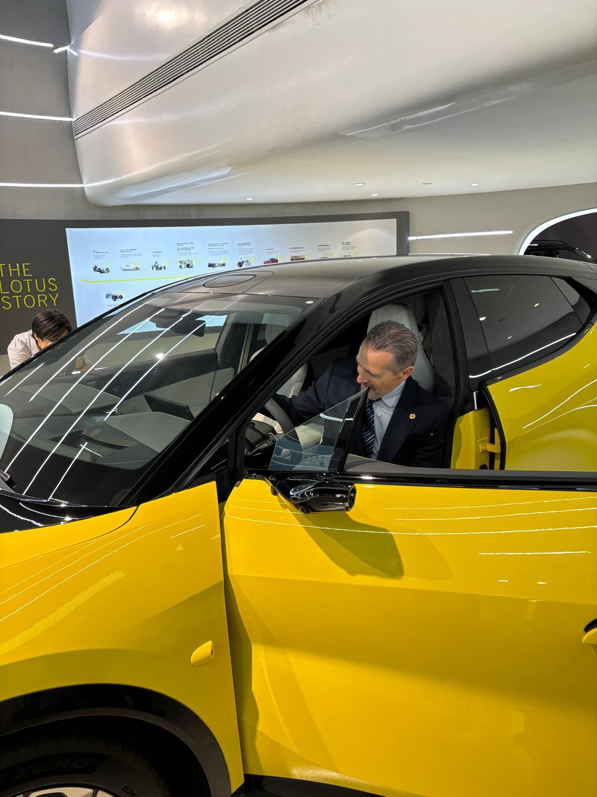 Visita a la compañía automovilística Geely (China) - crónica fotográfica